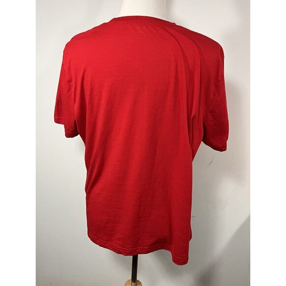 5 Adult XXL Old Navy Graphic Tees Holiday Nature Prints Hello Kitty Peanuts USA - Picture 9 of 15